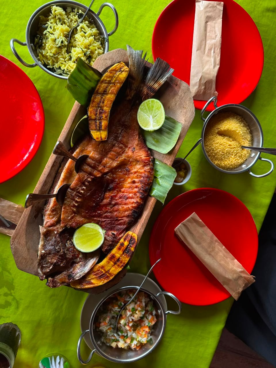 O que comer e onde comer em Alter do Chão no Pará - Casa do Rio Ambar